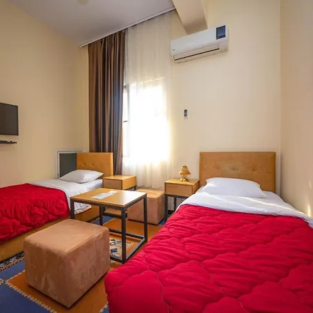 Hotel Pik Loti